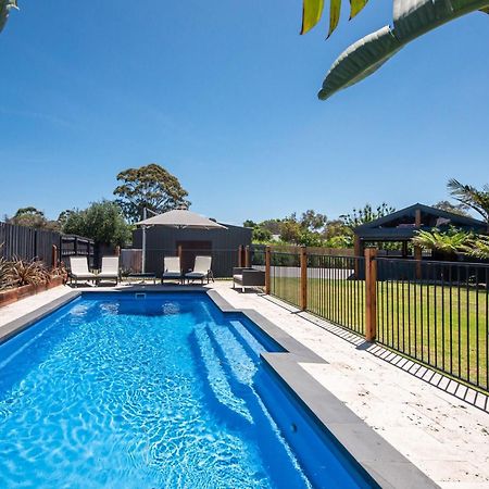 Waterfall Gully Retreat With Pool Villa Rosebud Exterior photo