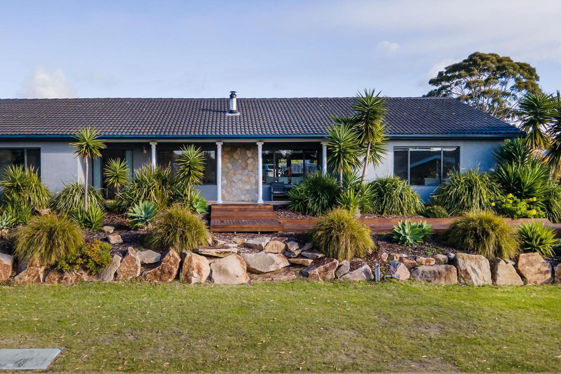 Waterfall Gully Retreat With Pool Villa Rosebud Exterior photo